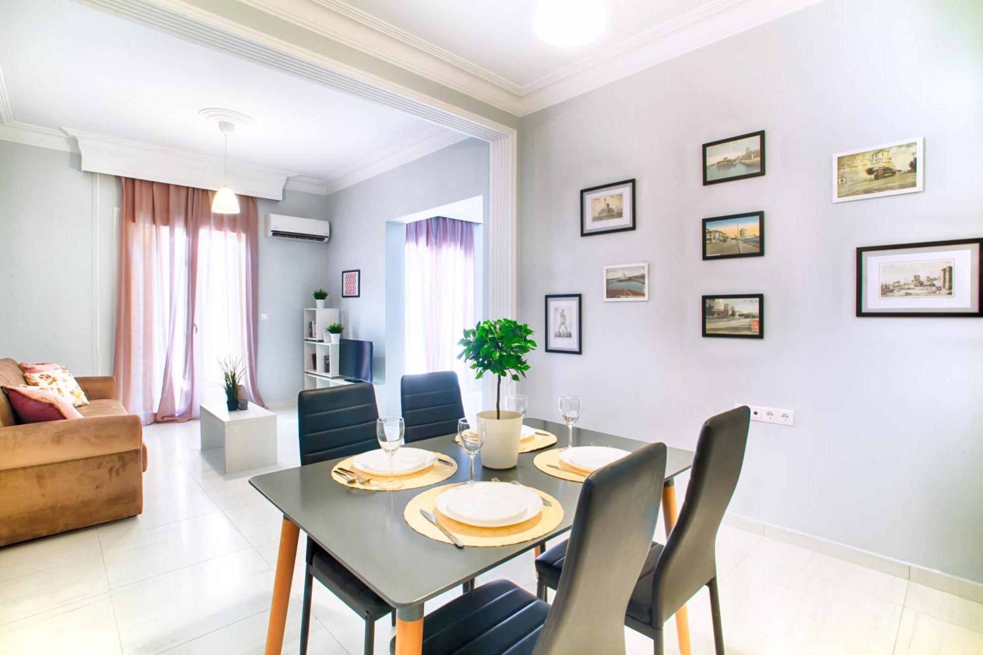 Apartment Emphasis - Galerius Palace #skgbnb *